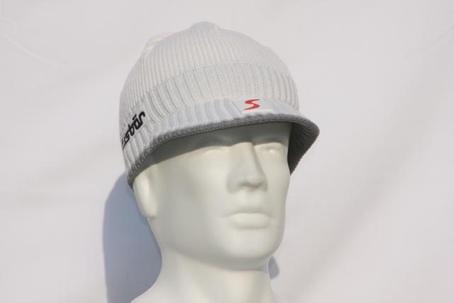 Streif - like the Cap - a cool lid with cool stripes - White Hat with Grey Trim