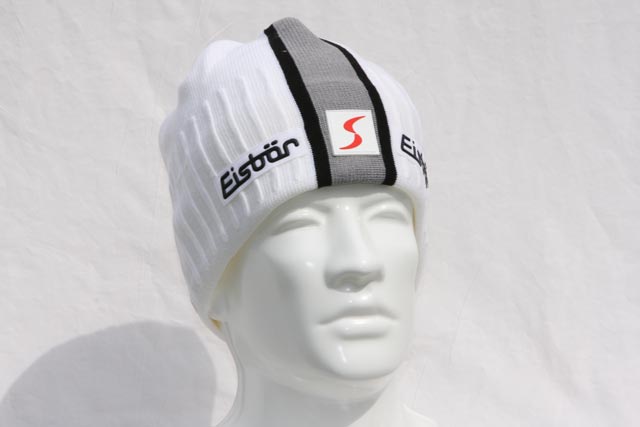 Ralf - Great look with the ski pool symbol embroidered into the hat cool - White