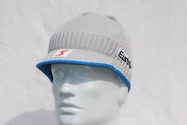 Streif - like the Cap - a cool lid with cool stripes -